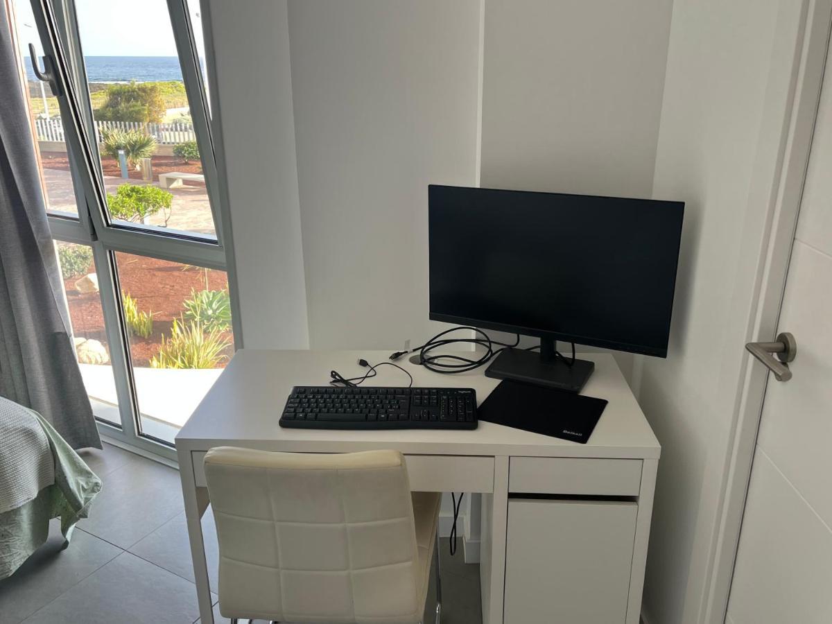 Los Martines Beachfront Ocean View El Médano Екстериор снимка